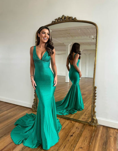 Gorgeous Mermaid Deep V-Neck Court Train Prom Party Dress