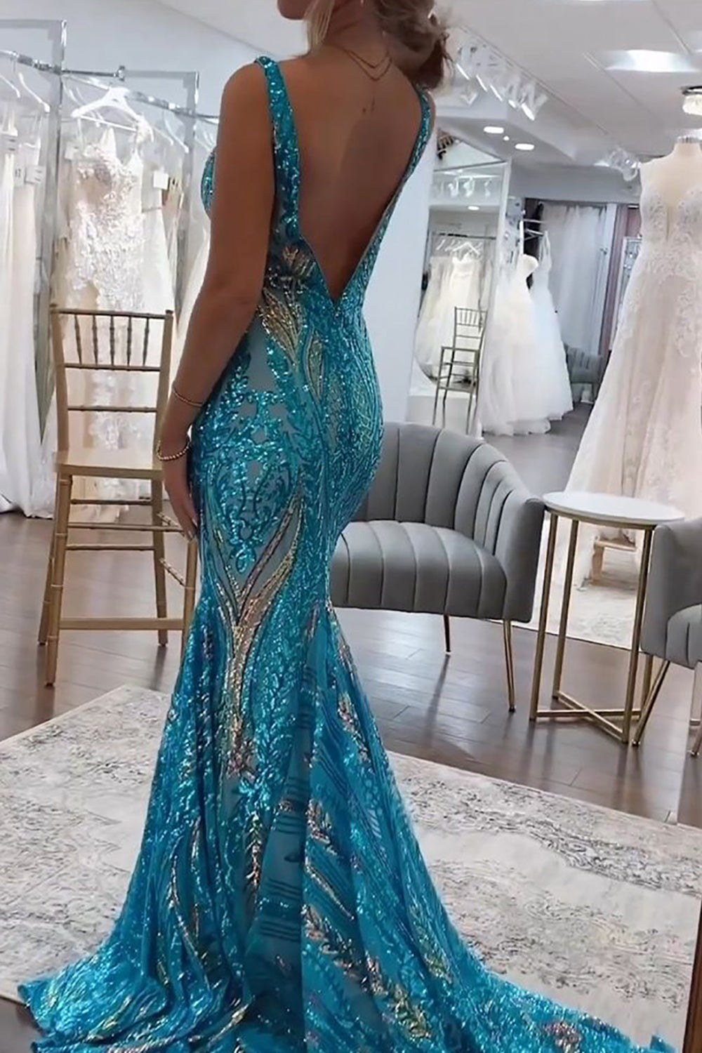 Gorgeous Sparkly Mermaid V-Neck Long Prom Dress With Sequins