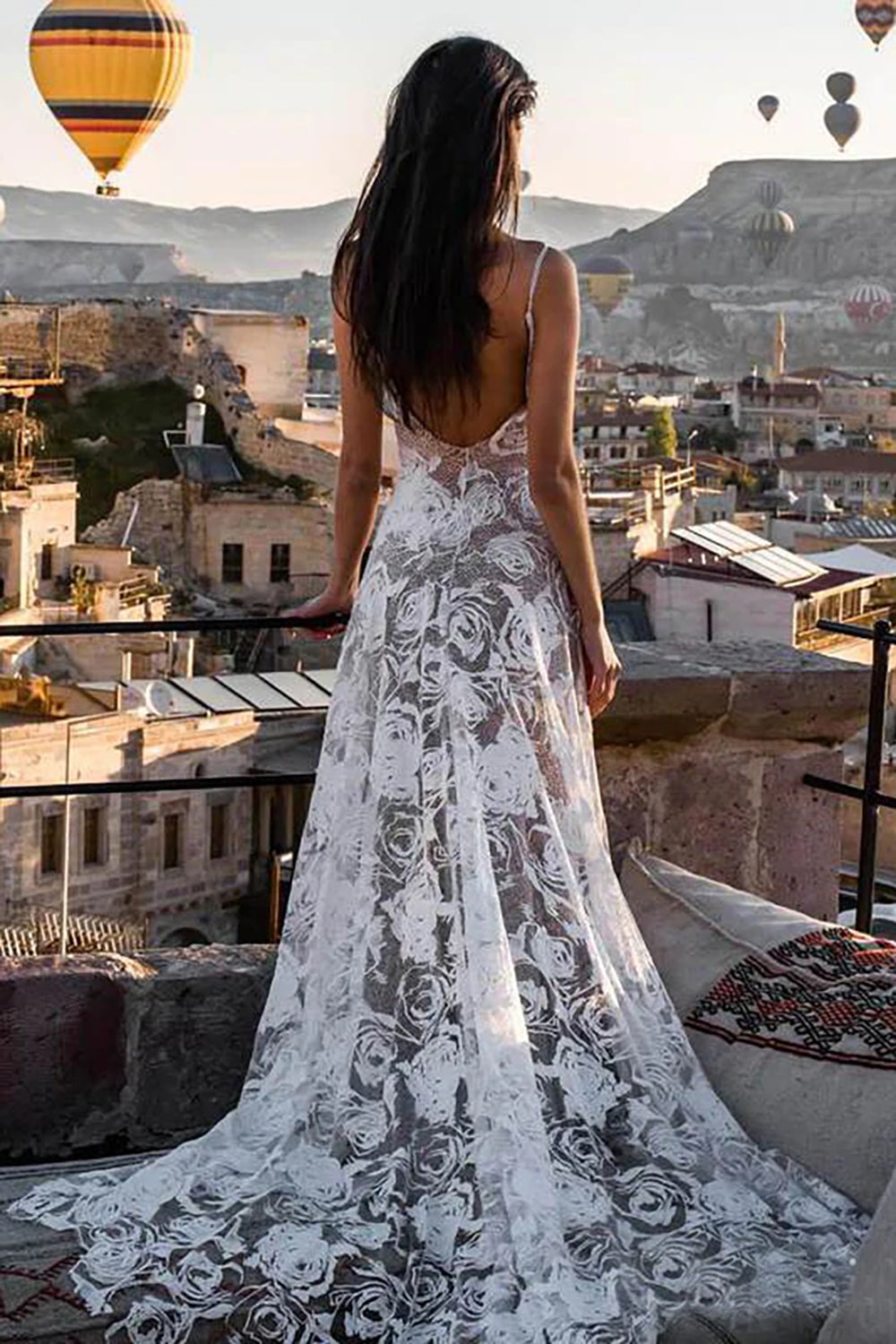 White Lace Mermaid Wedding Dress With Sweep Train